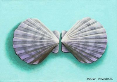 Kissing Scallop Shells